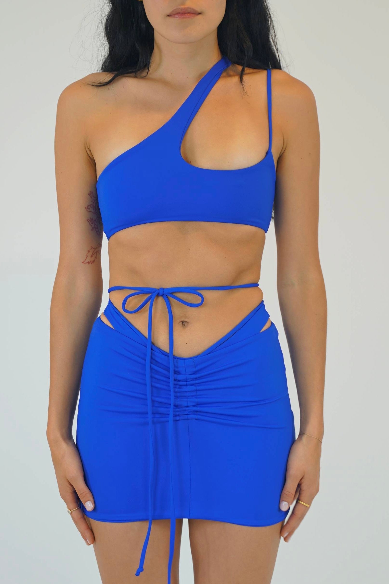 One shoulder sports bra